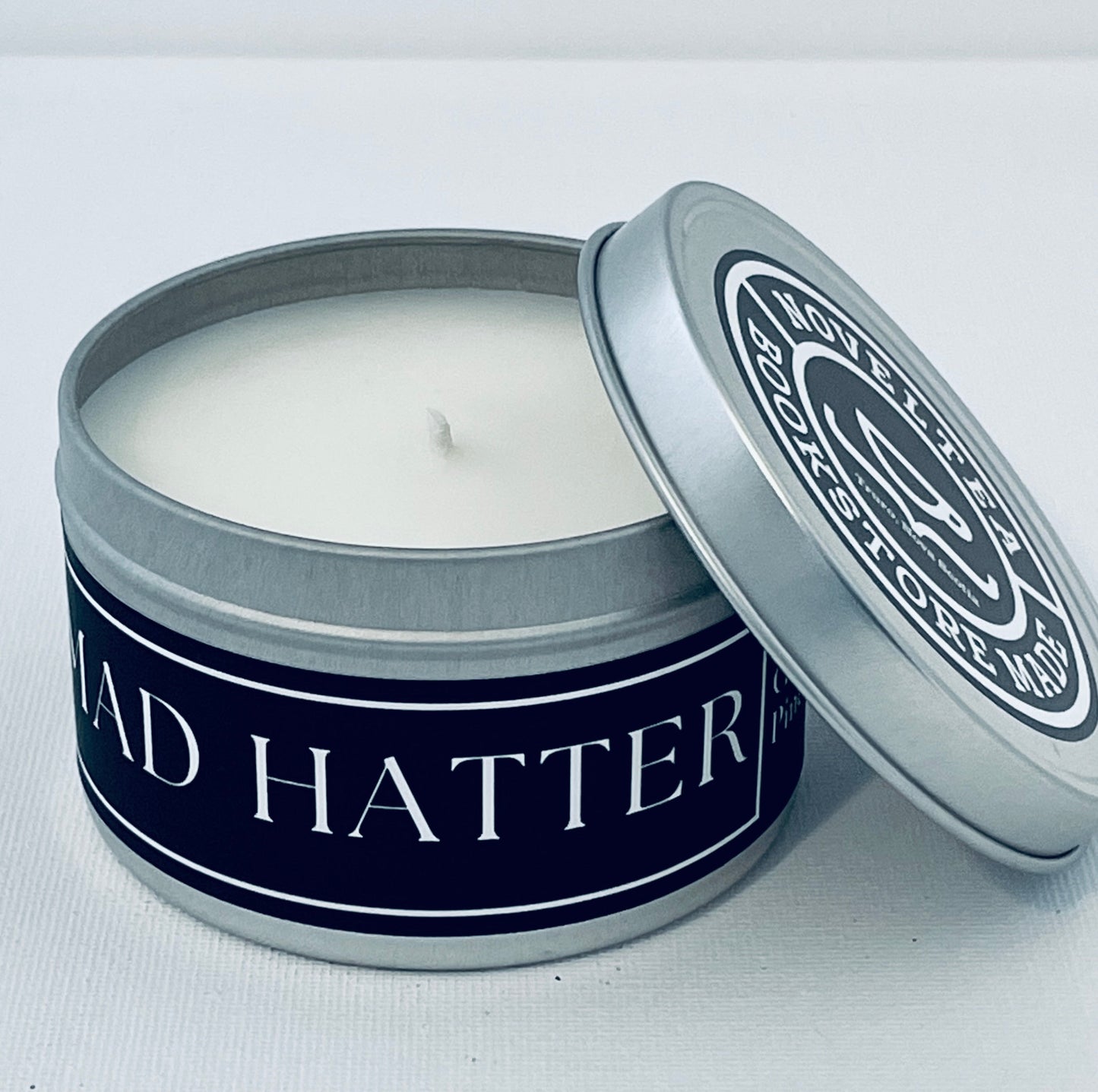 Mad Hatter - Grapefruit & Pineapple Scented Black Label Candle